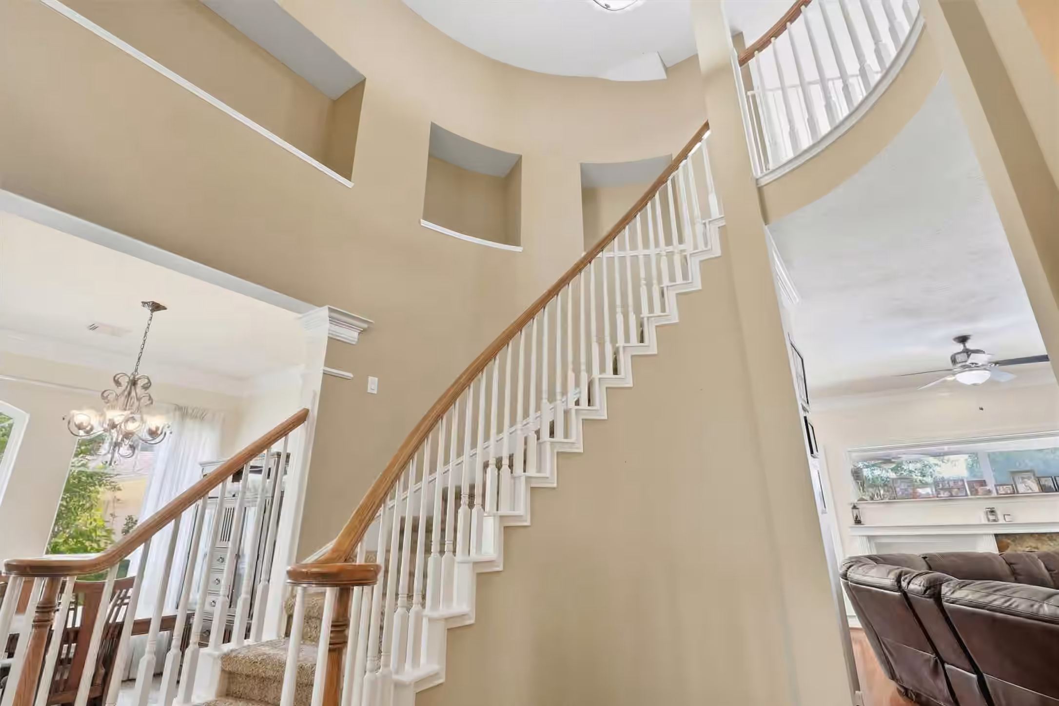 Photo 4 of 1123 Wellshire Drive, Katy, TX