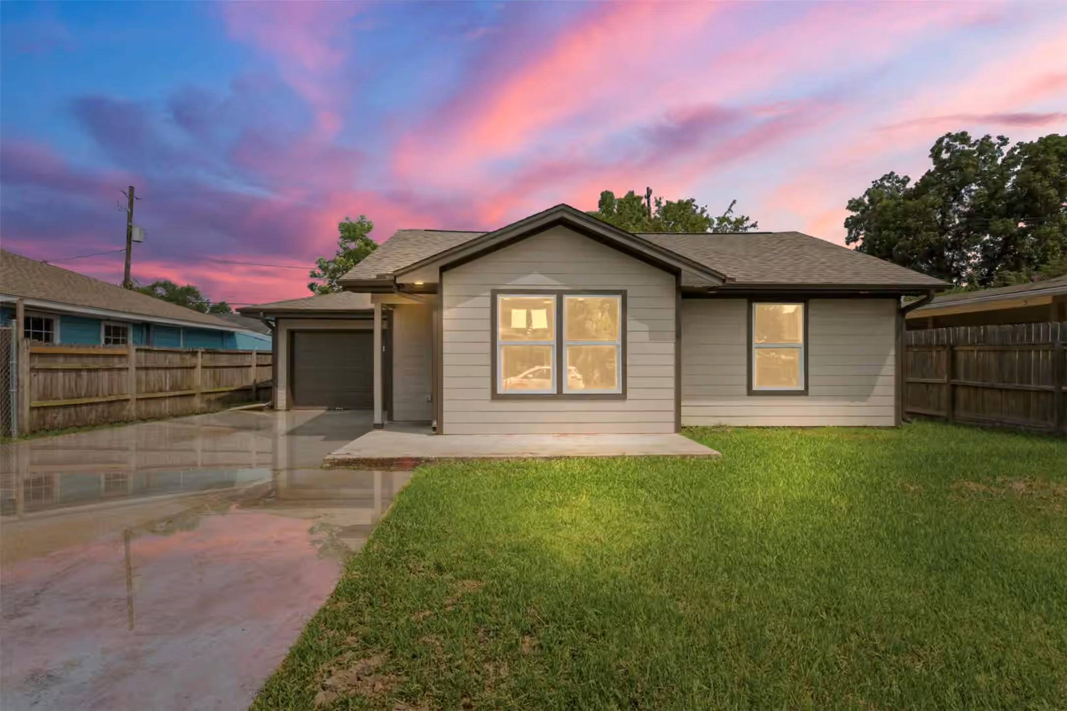 Photo 2 of 2403 Raymond Street, Pasadena, TX