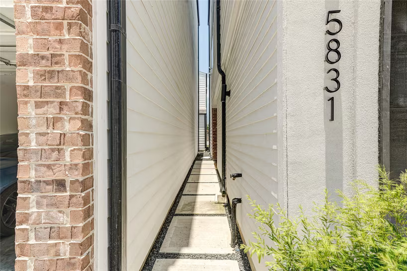 Photo 4 of 5831 Dolores Street, Houston, TX