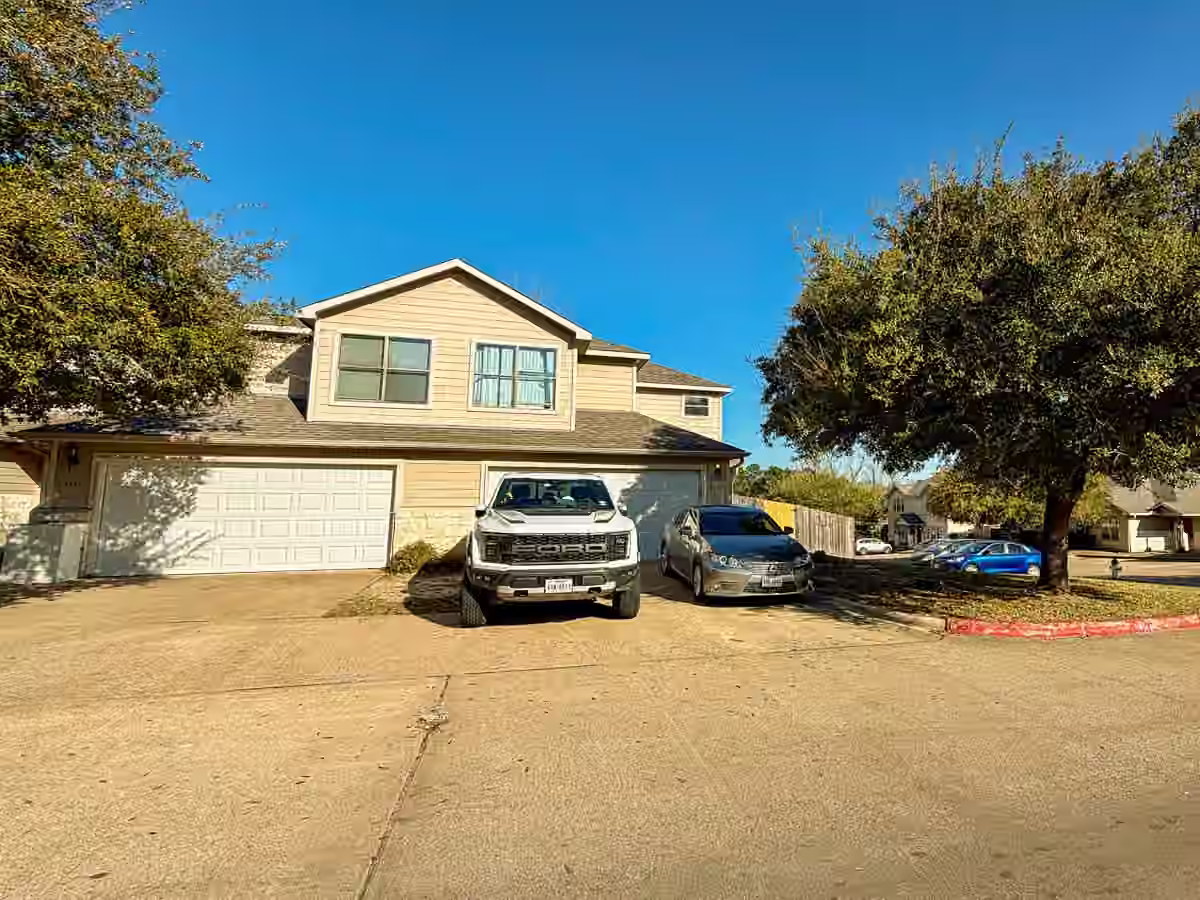 Photo of 119 Vista Way, Huntsville, TX 77340