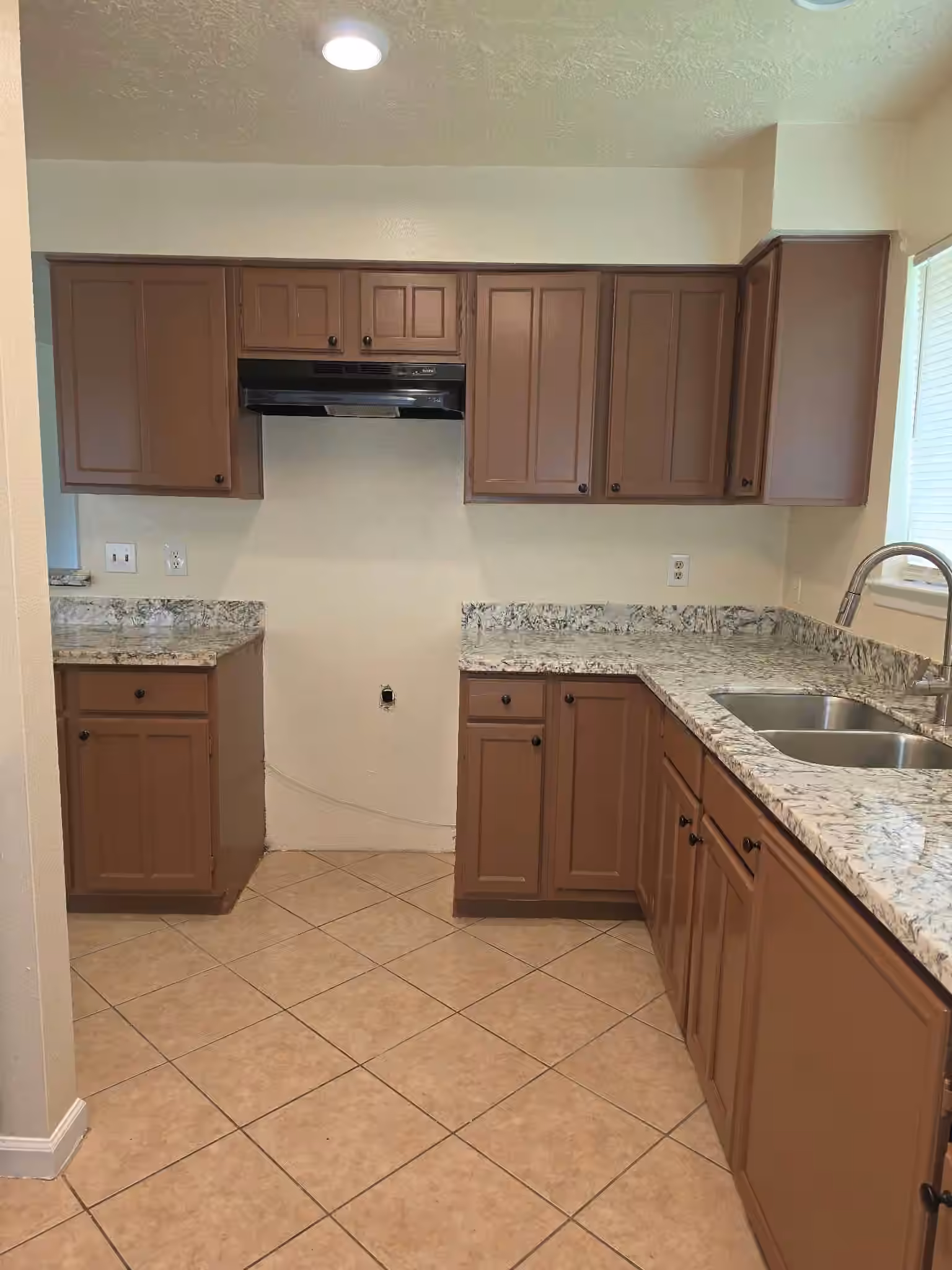 Photo 6 of 11947 Medicine Bow Circle, Houston, TX