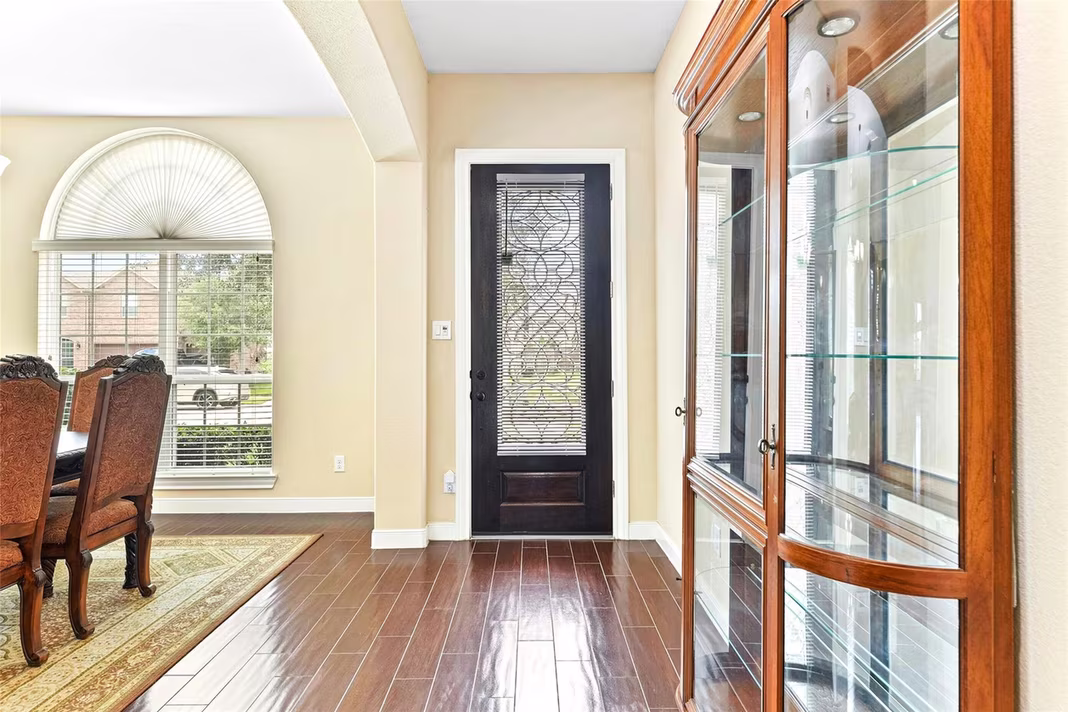 Photo 3 of 2209 Rocky Shores Lane, Pearland, TX