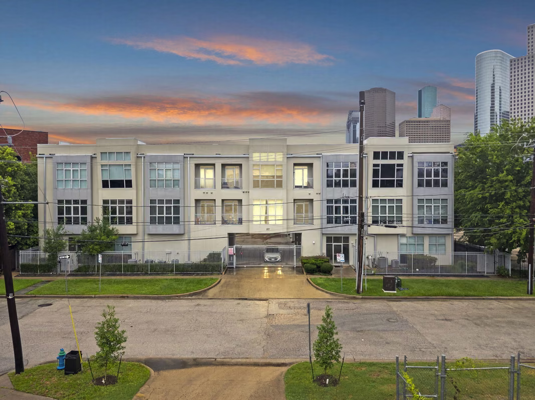 Photo of 207 Pierce Street 209, Houston, TX