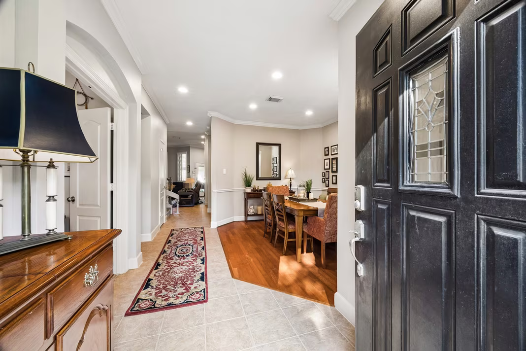 Photo 3 of 2402 Clippers Square, Houston, TX