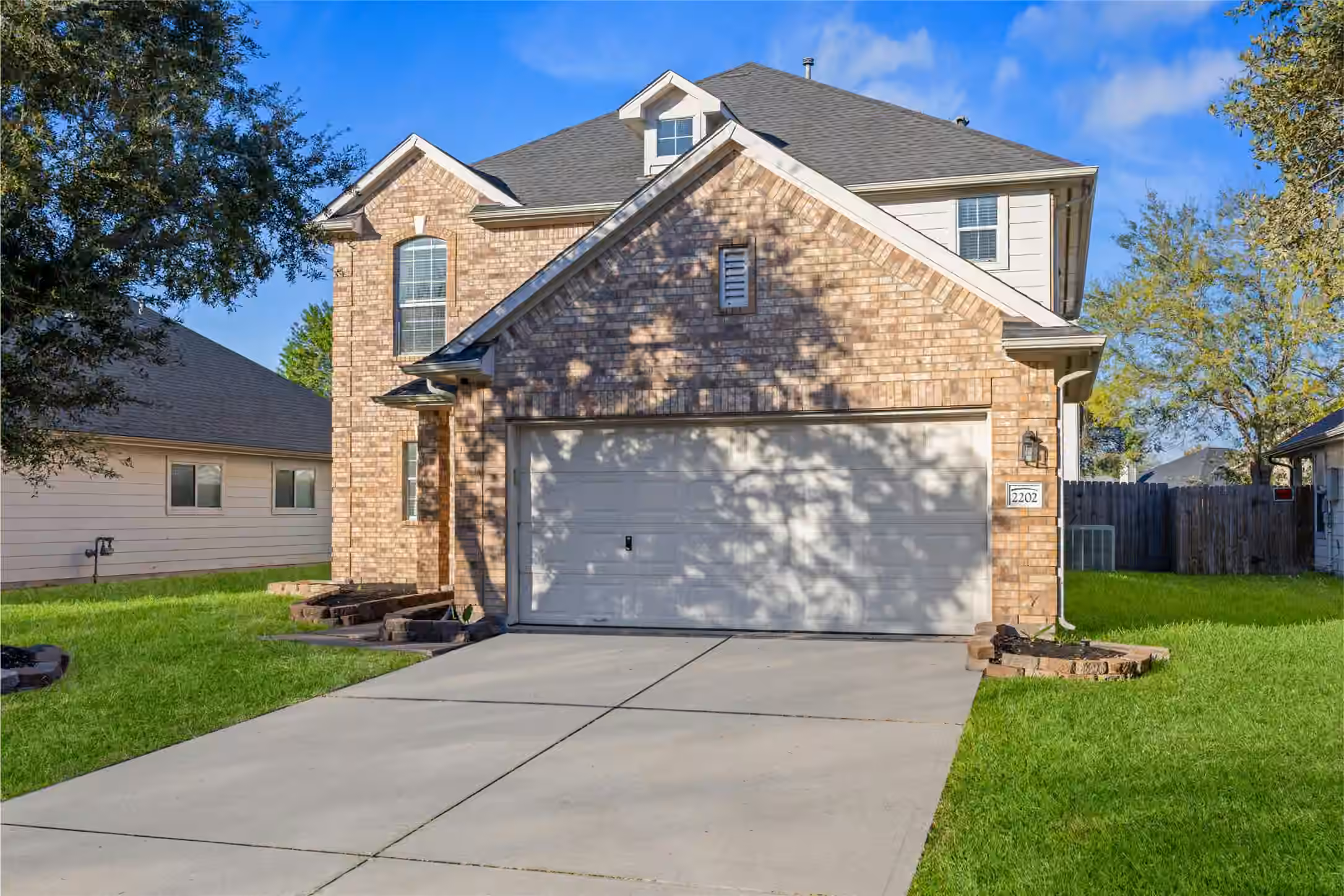 Photo 4 of 2202 Chelsea Vale Drive, Fresno, TX