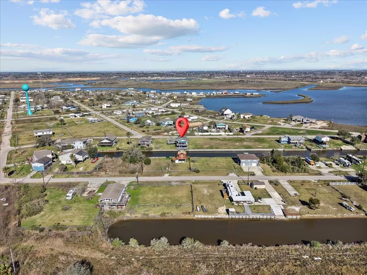 Photo of 6931 West Holiday Street, Hitchcock, TX