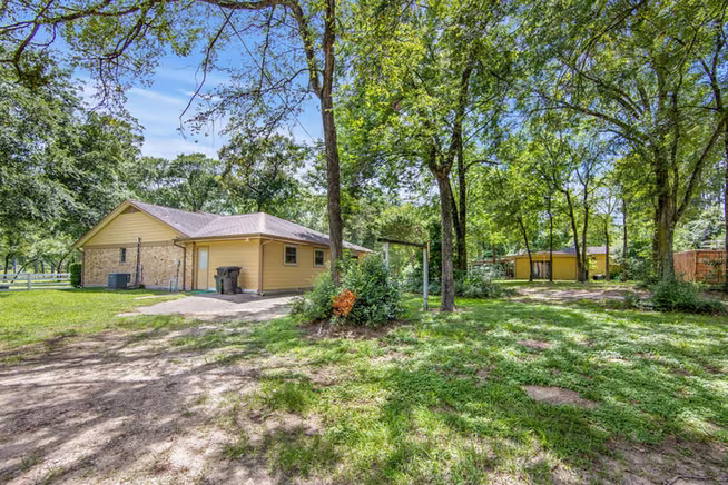 Photo 7 of 802 Sentinel Oaks, Pinehurst, TX