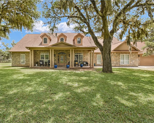 Photo of 1031 Bar X Trail, Angleton, TX 77515