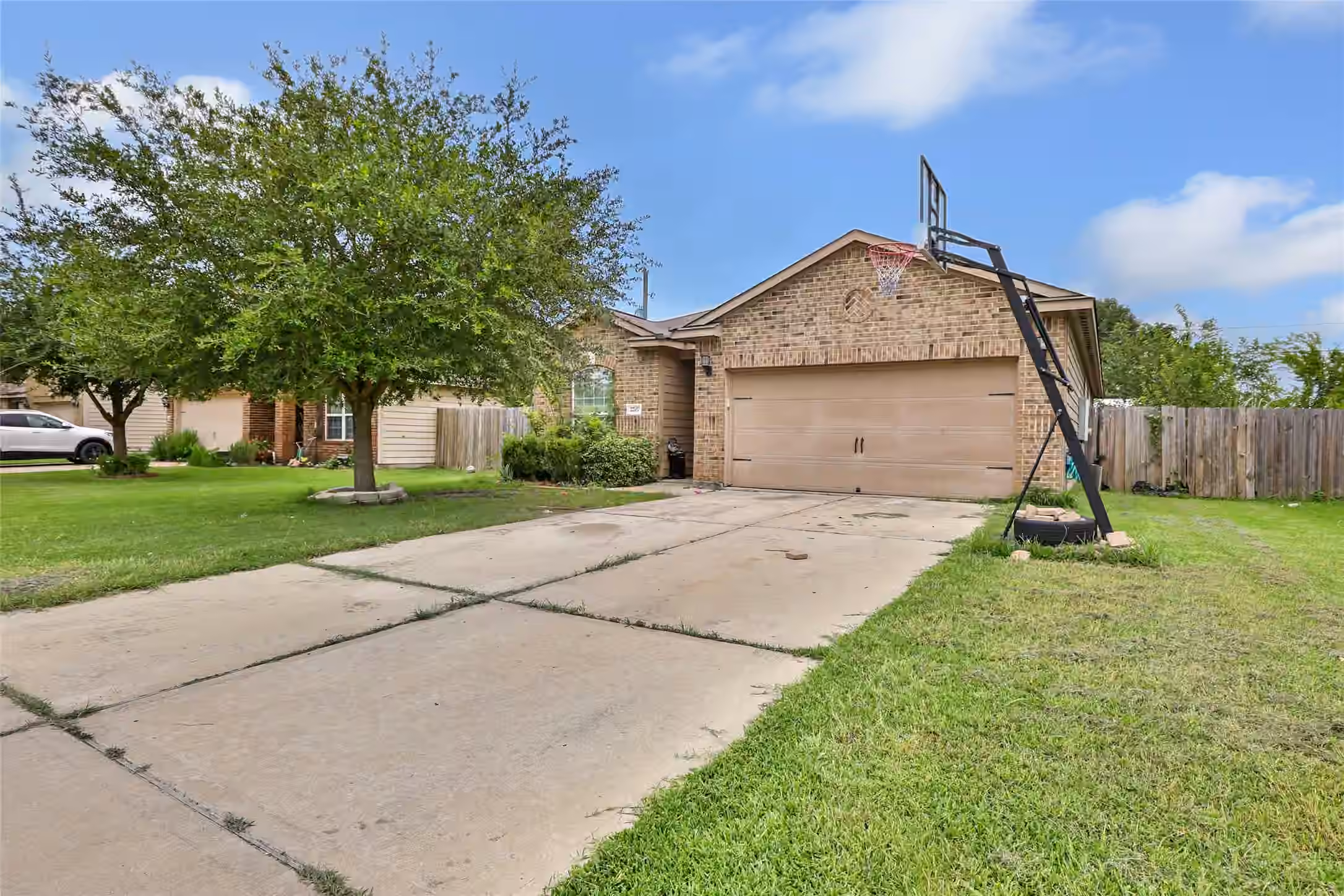 Photo 2 of 2707 Tracy Lane, Highlands, TX