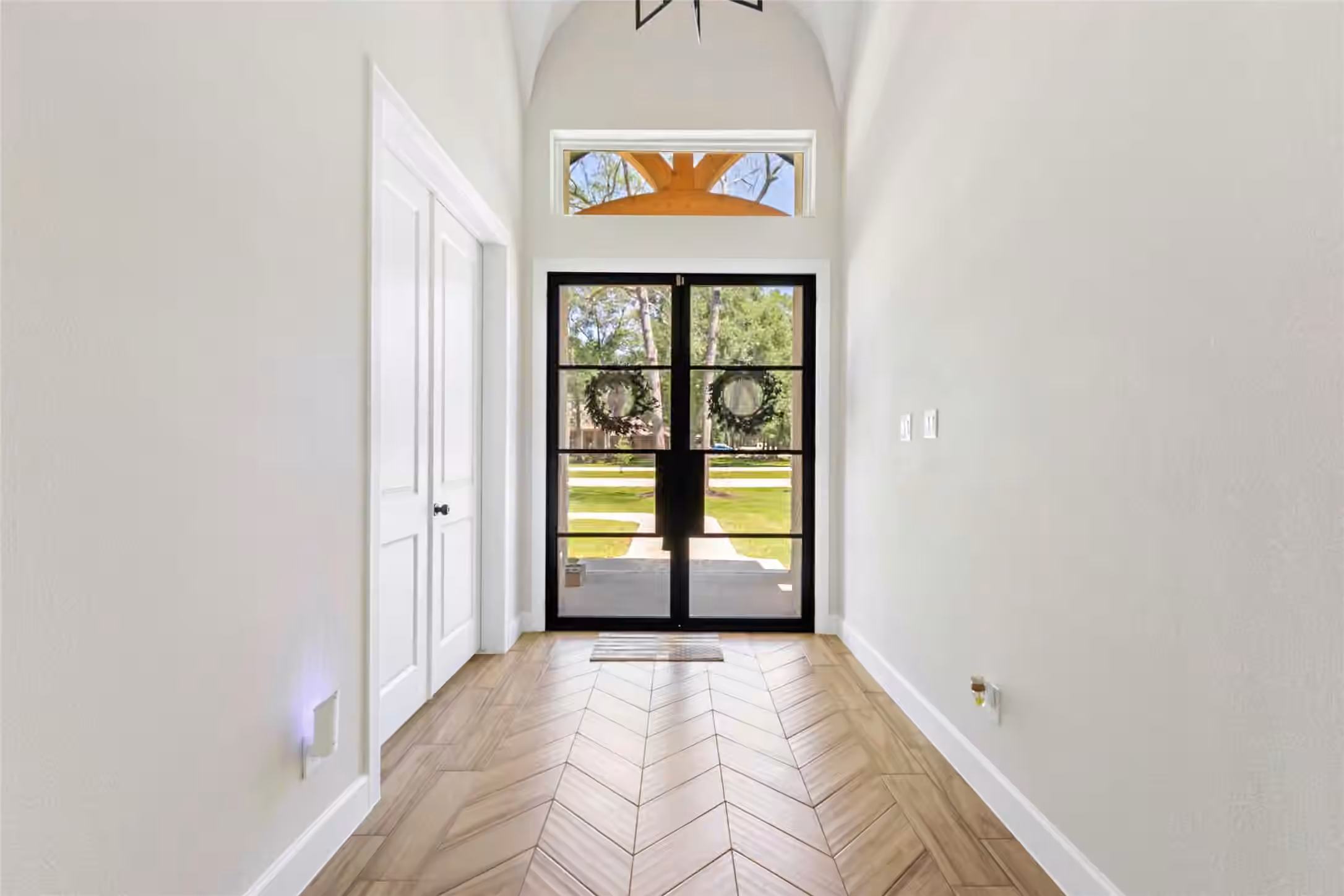 Photo 7 of 2423 Roman Forest Boulevard, New Caney, TX