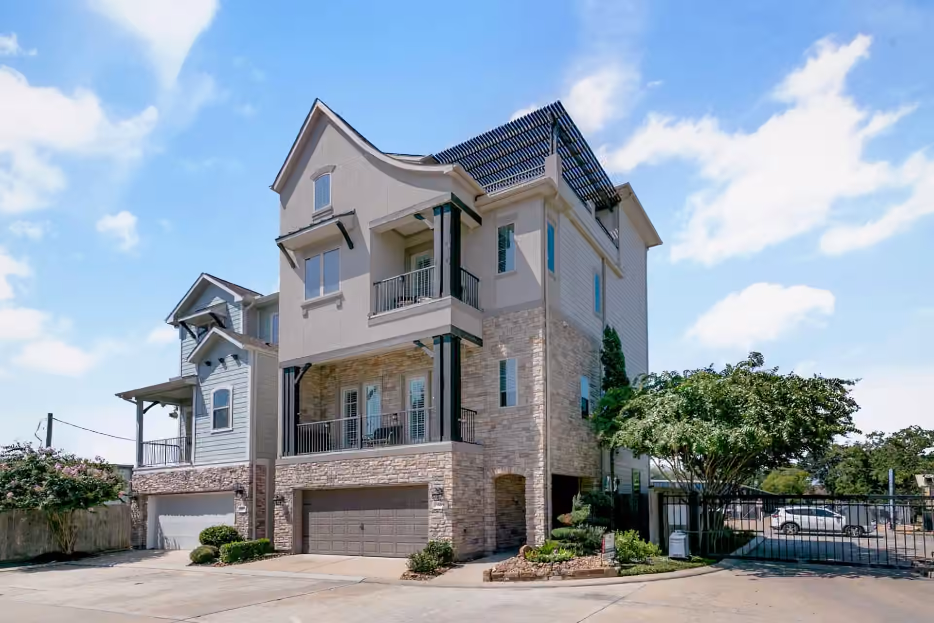 Photo of 1415 Maple Stream Drive, Houston, TX 77043