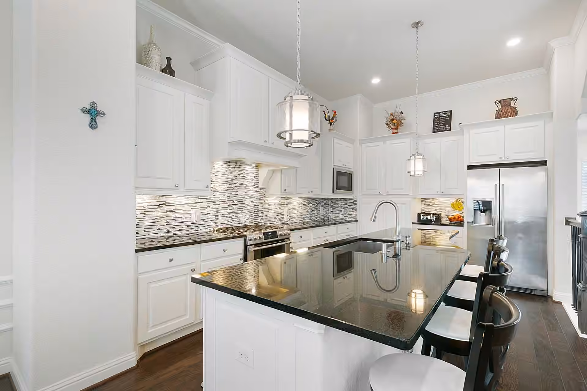 Photo 7 of 1415 Maple Stream Drive, Houston, TX