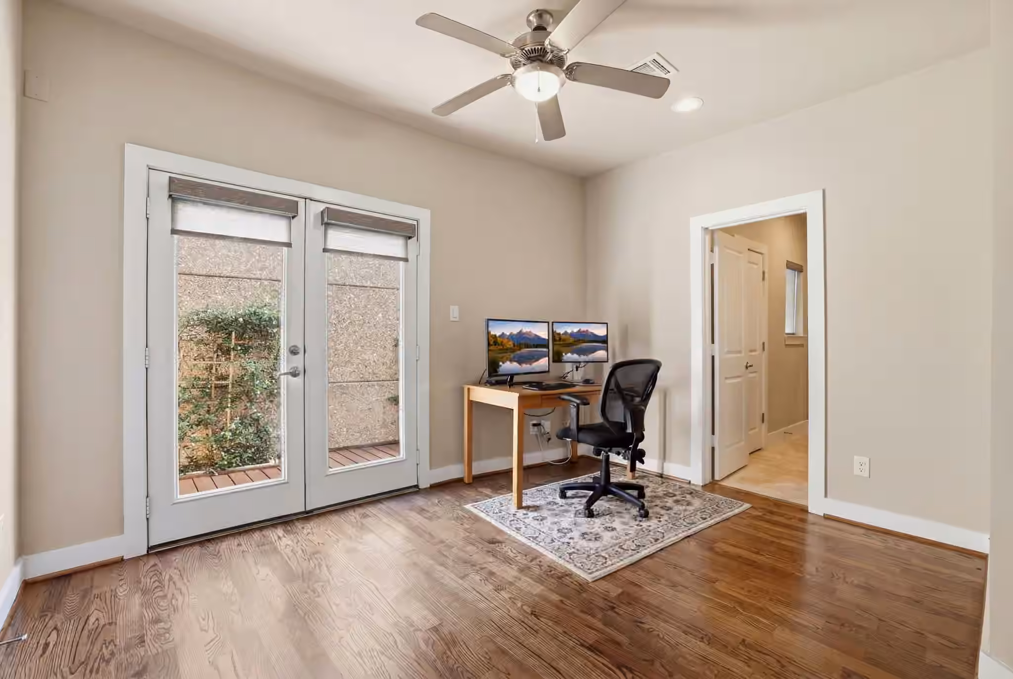 Photo 4 of 4102 Marina Street, Houston, TX