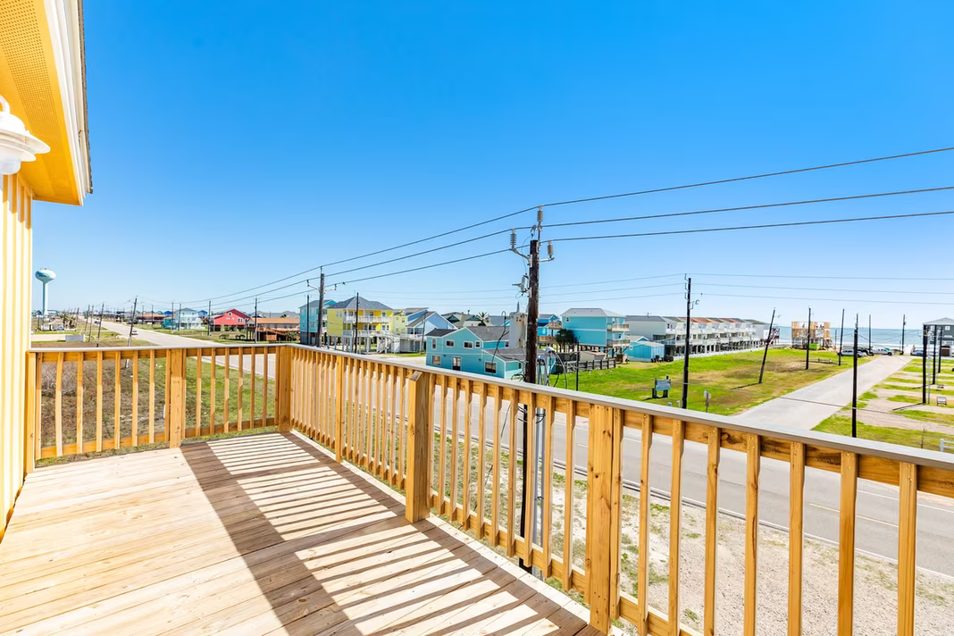 Photo 6 of 919 Blue Water Hwy, Surfside Beach, TX