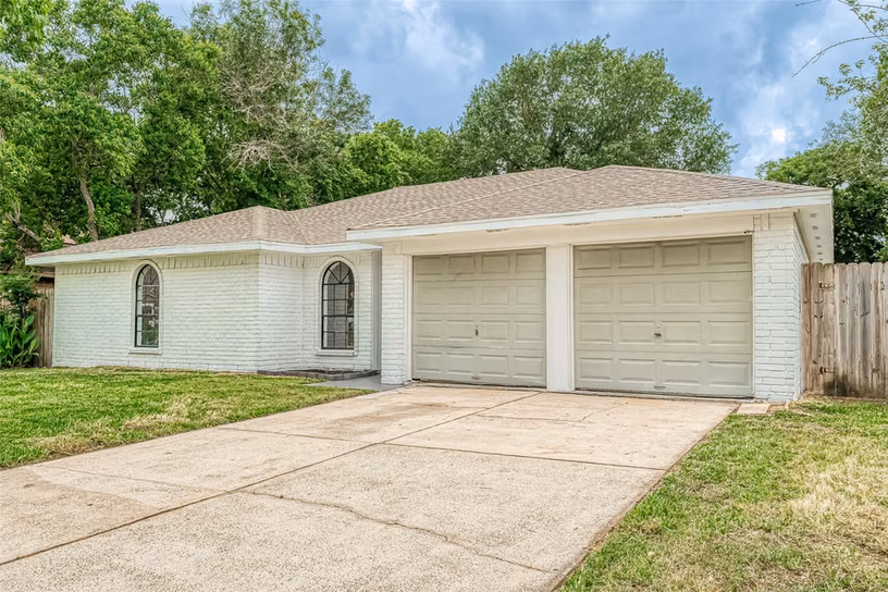 Photo 5 of 3814 Maplewood Drive, La Porte, TX