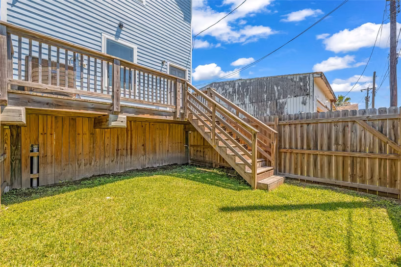 Photo 4 of 5419 Avenue N 1/2, Galveston, TX