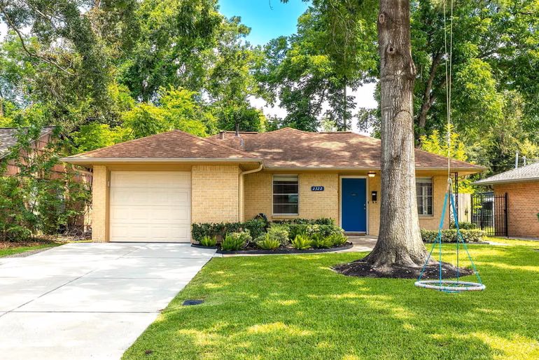 Photo of 2322 Poinciana Drive, Houston, TX
