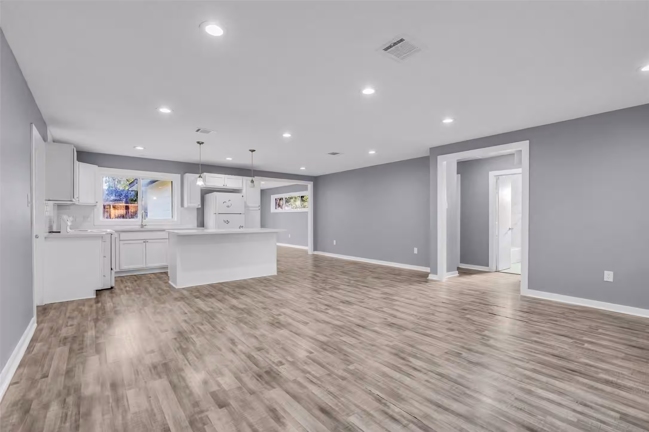 Photo 2 of 6930 Neff Street, Houston, TX