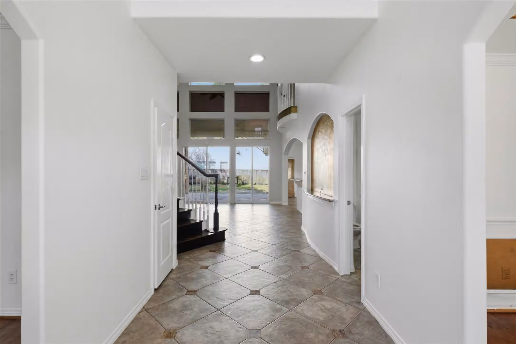 Photo 4 of 14911 Oxford Way, Houston, TX