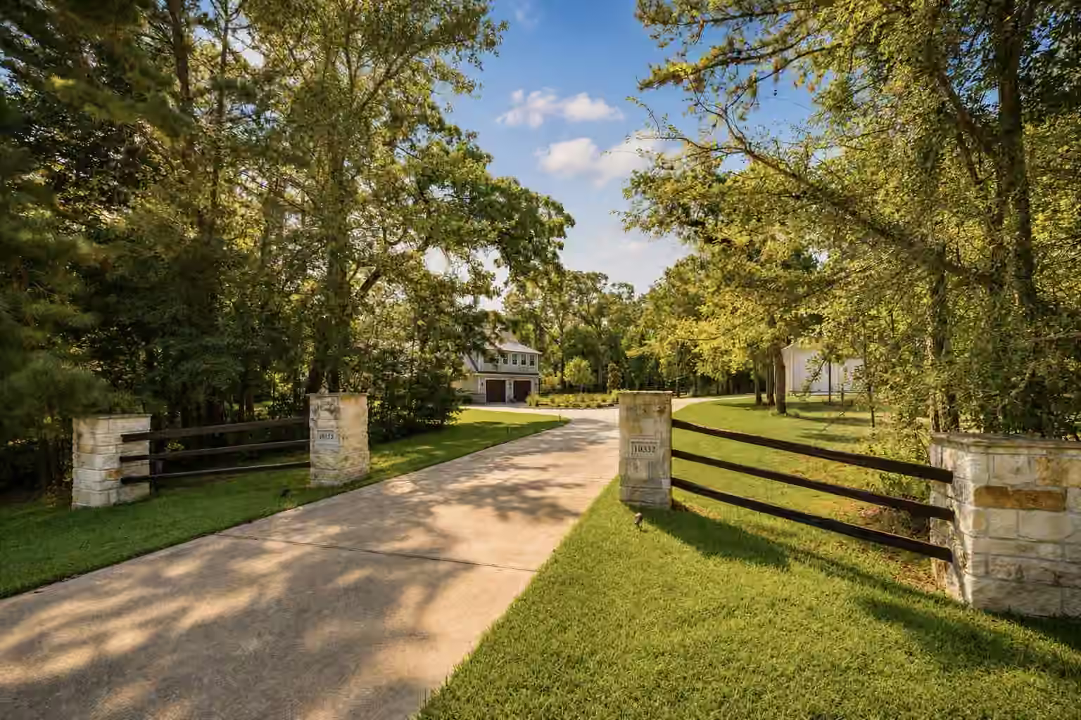 Photo 4 of 10332 Crown Ranch Boulevard, Montgomery, TX