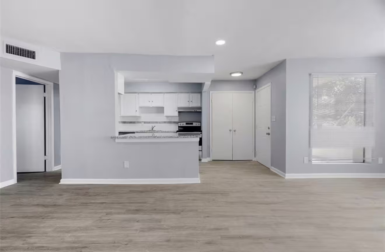 Photo 5 of 17202 Imperial Valley Drive 40, Houston, TX