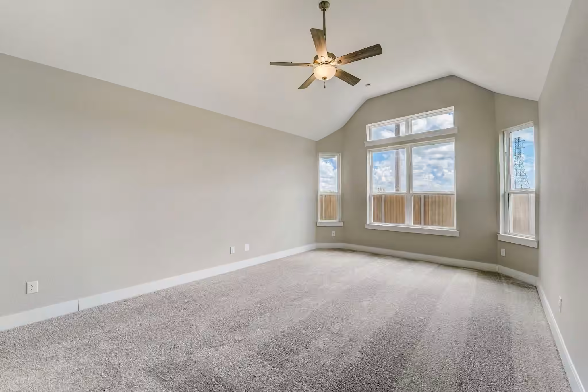 Photo 3 of 5127 Autumn Hills Trail, Pearland, TX