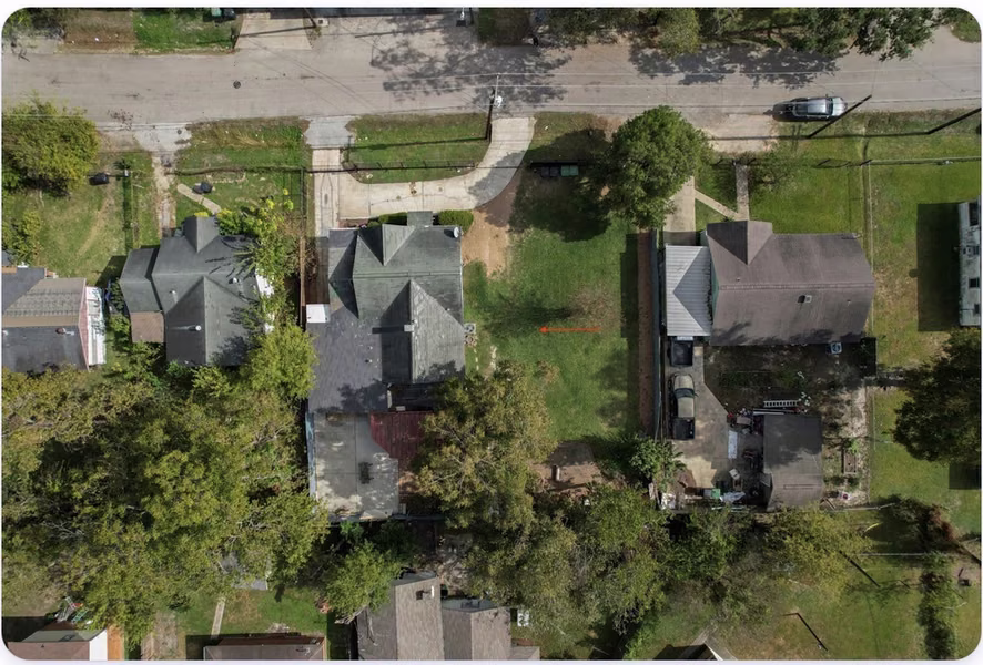 Photo 3 of 4303 Castor Street, Houston, TX