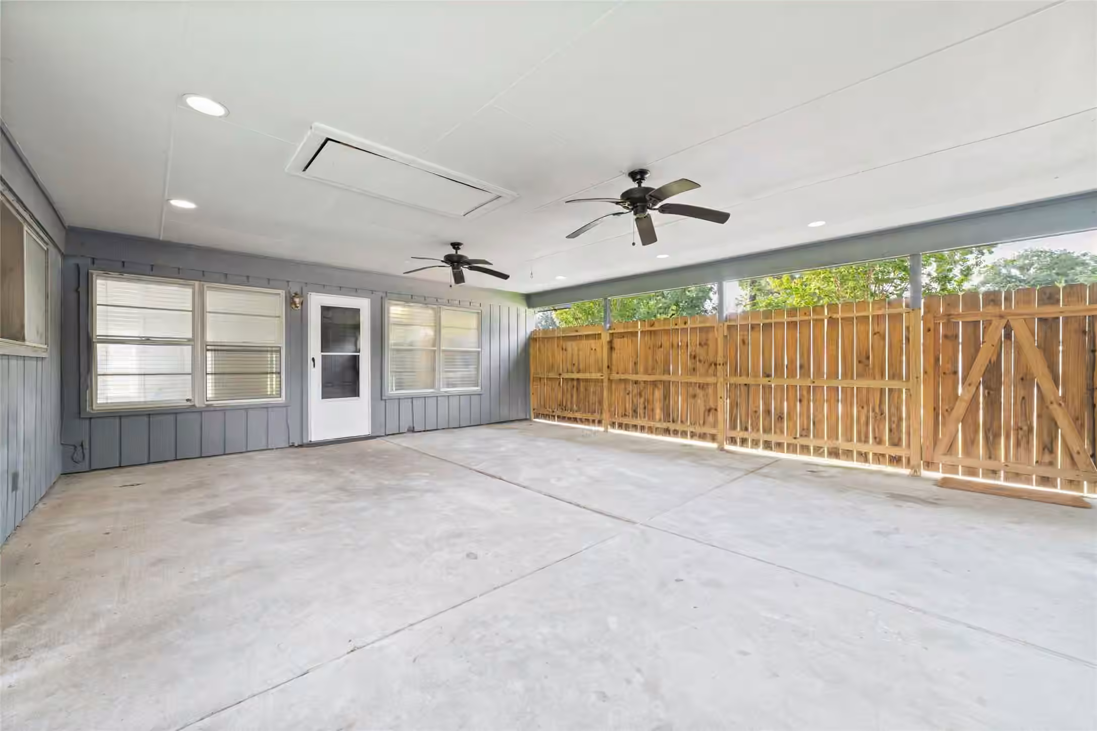 Photo 6 of 23303 Canyon Lake Drive, Spring, TX