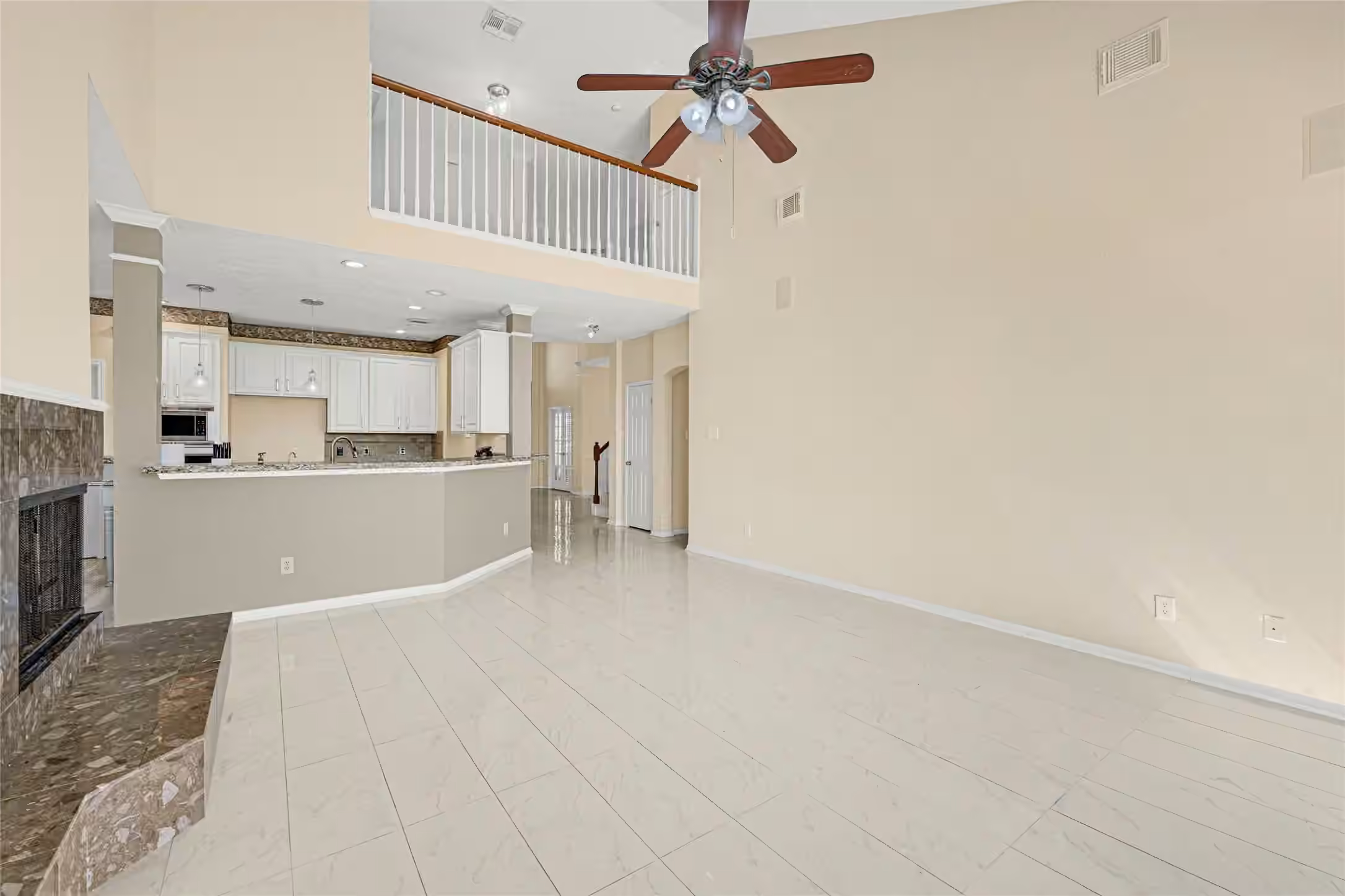 Photo 7 of 4902 Bellmead Drive, Missouri City, TX