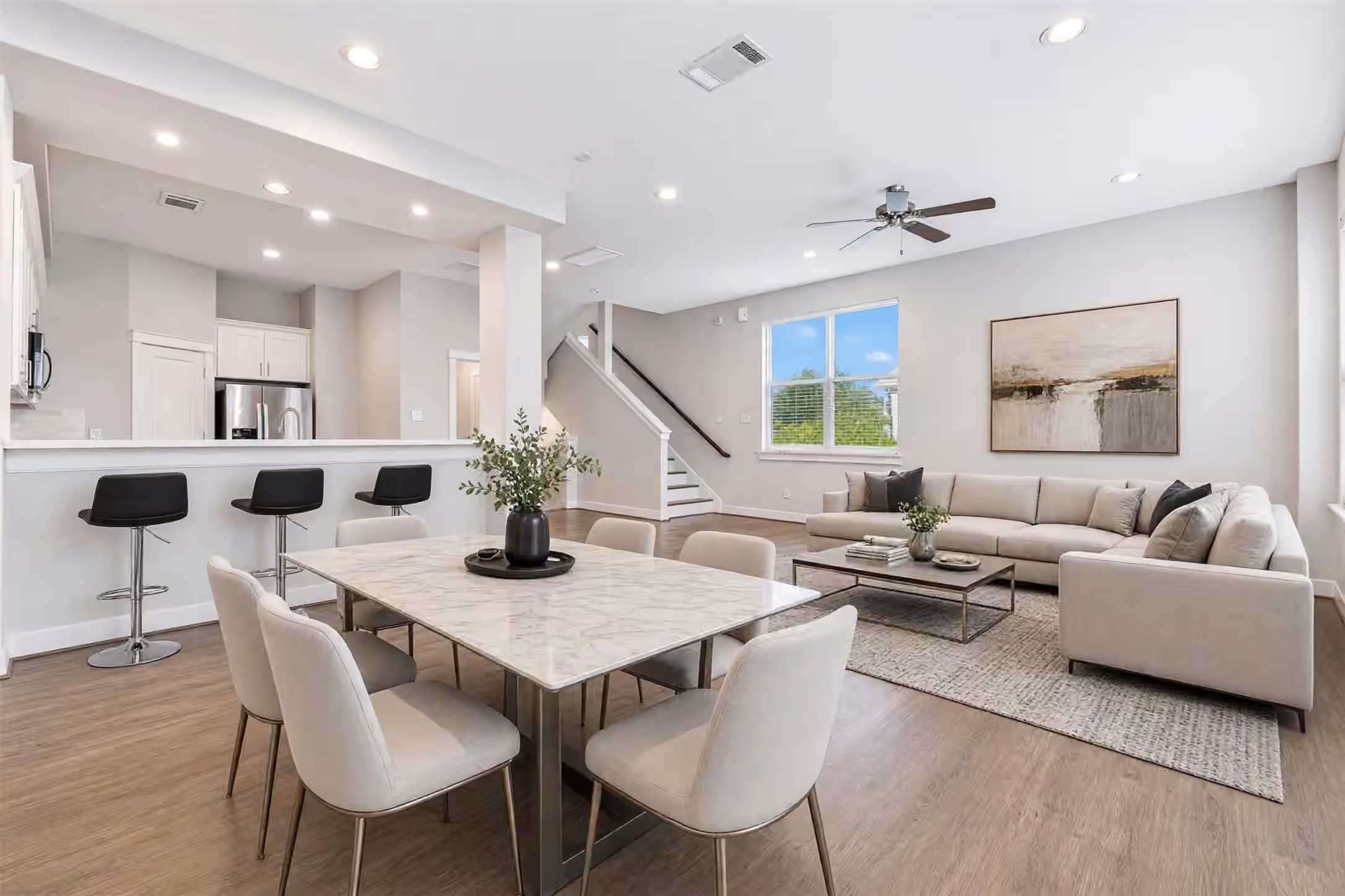 Photo 2 of 603 Link Road H, Houston, TX