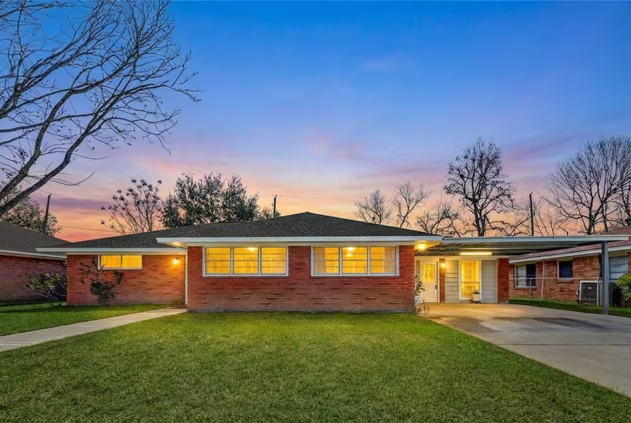 Photo of 1210 Wilma Lois Avenue, Pasadena, TX
