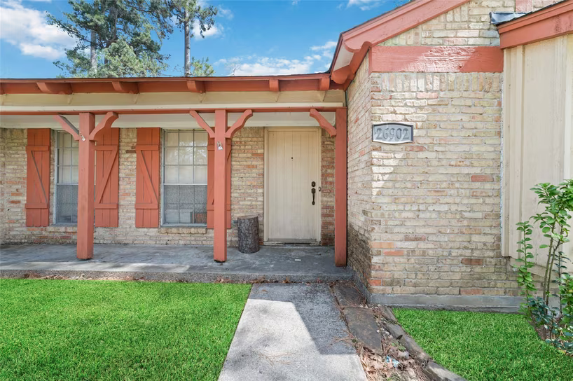Photo 3 of 26902 Maplewood Drive, Oak Ridge North, TX