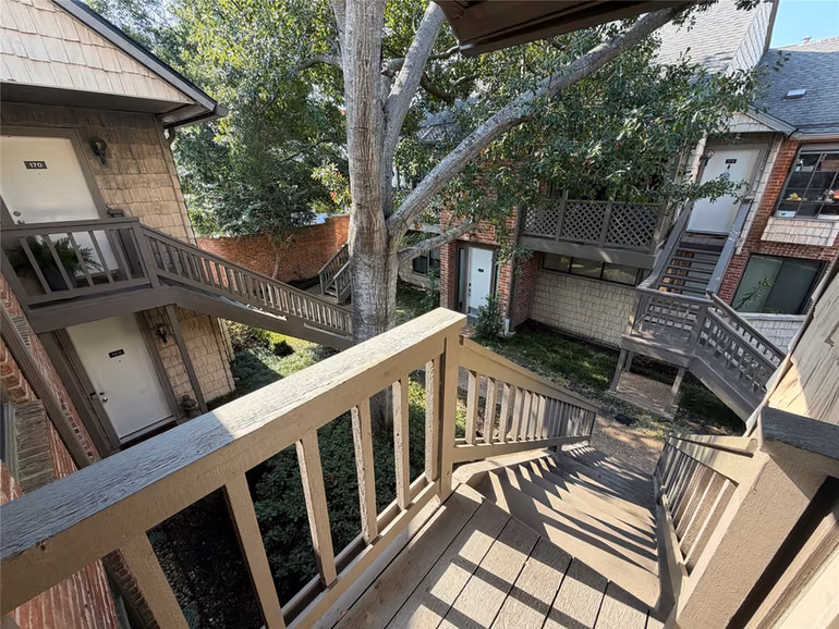 Photo 5 of 2829 Timmons Lane 172, Houston, TX