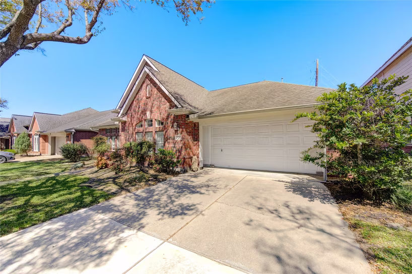 Photo 3 of 23742 Indian Hills Way, Katy, TX