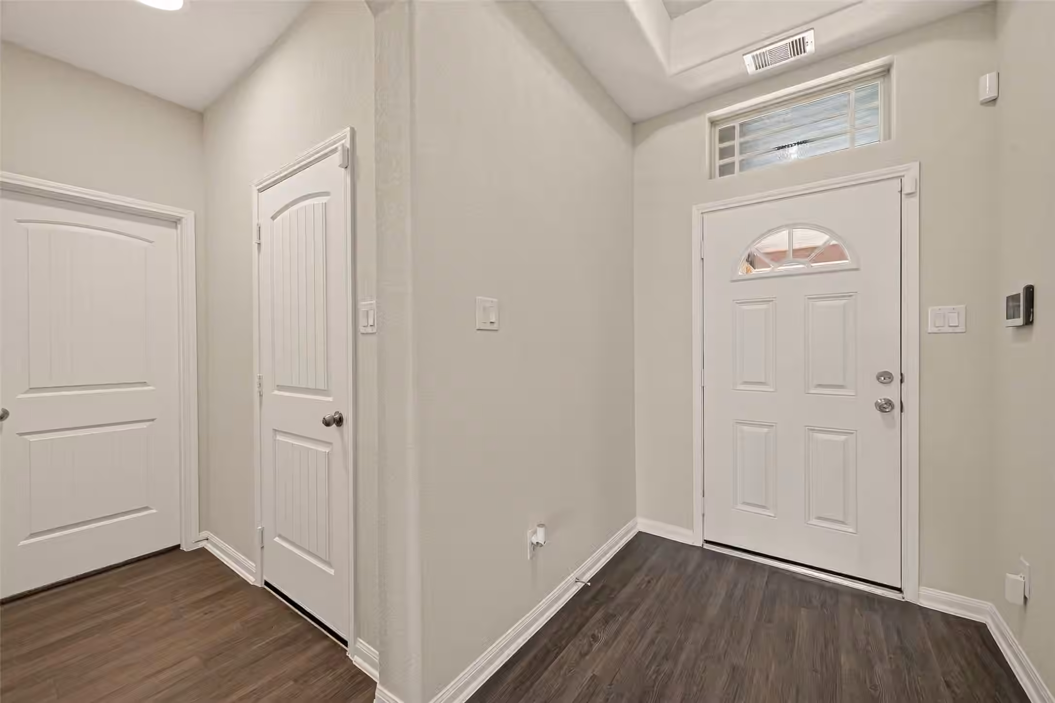 Photo 3 of 207 White Wing Lane, Sealy, TX