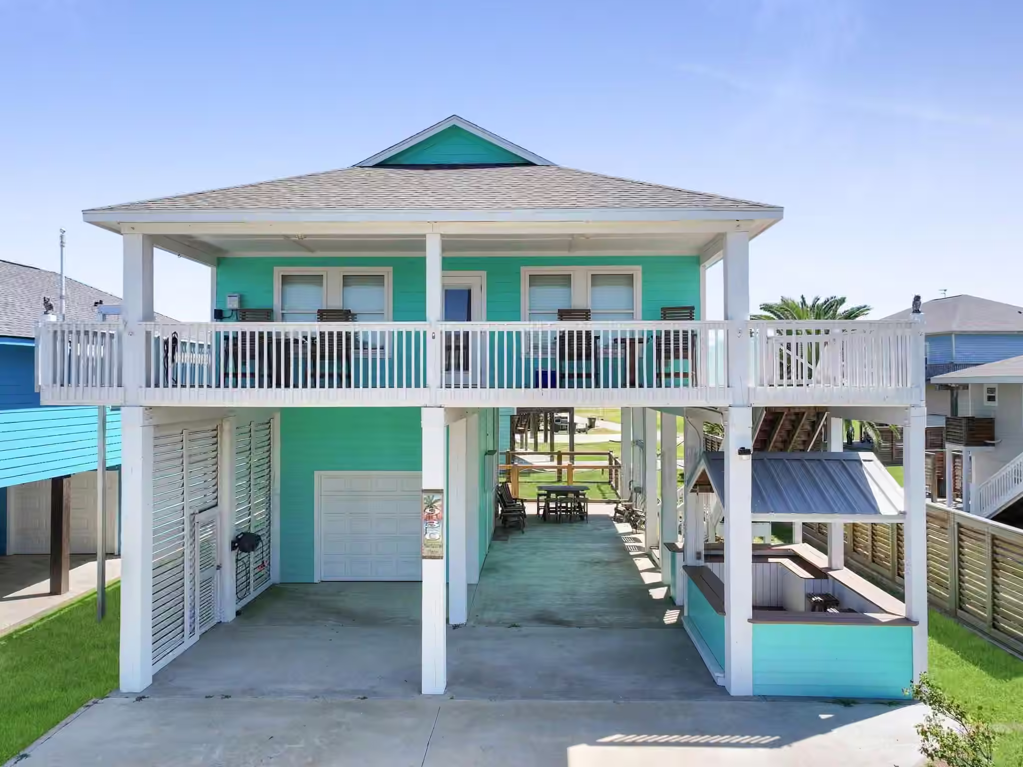 Photo 3 of 930 EASTVIEW, Crystal Beach, TX