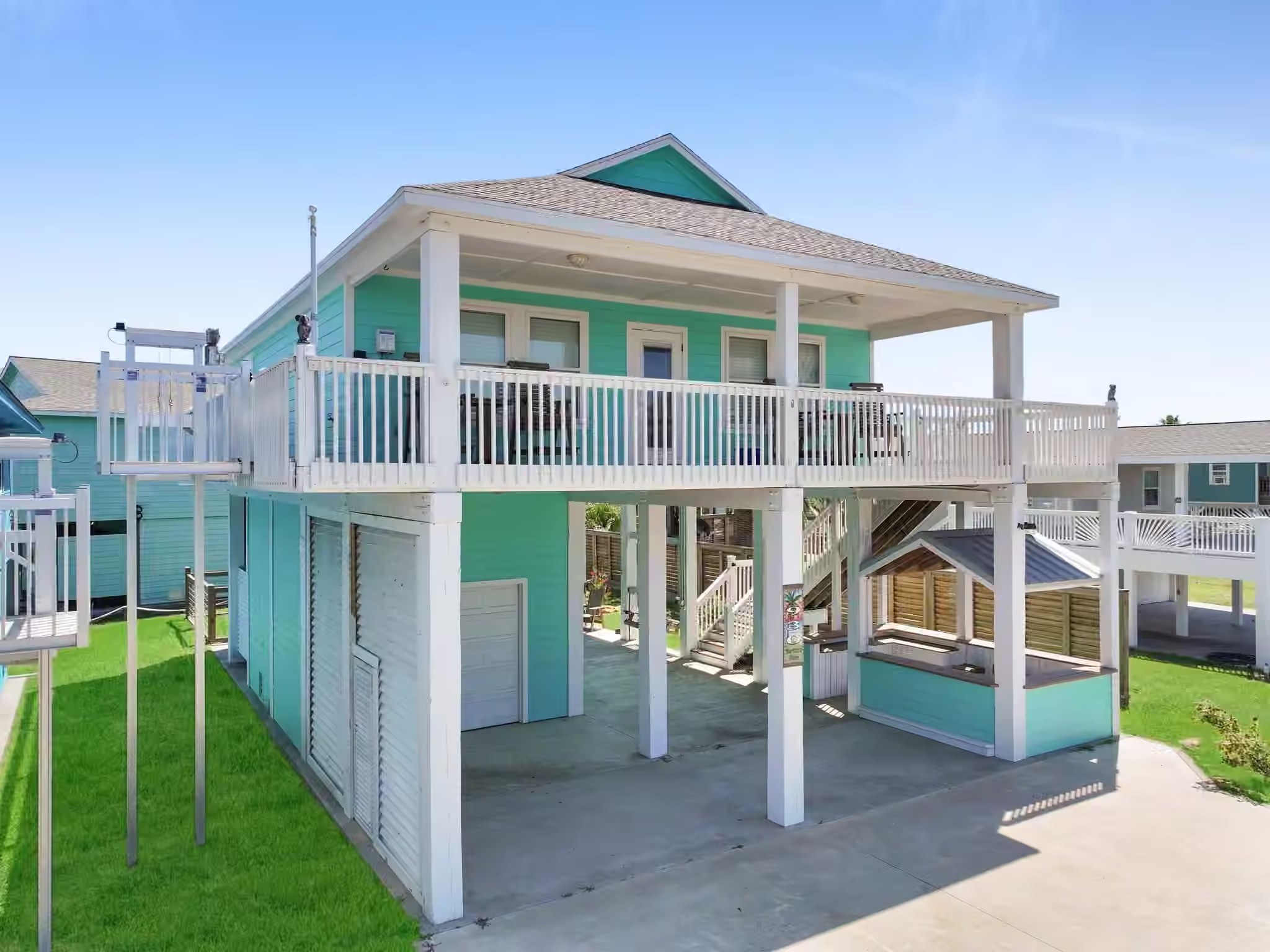Photo 4 of 930 EASTVIEW, Crystal Beach, TX