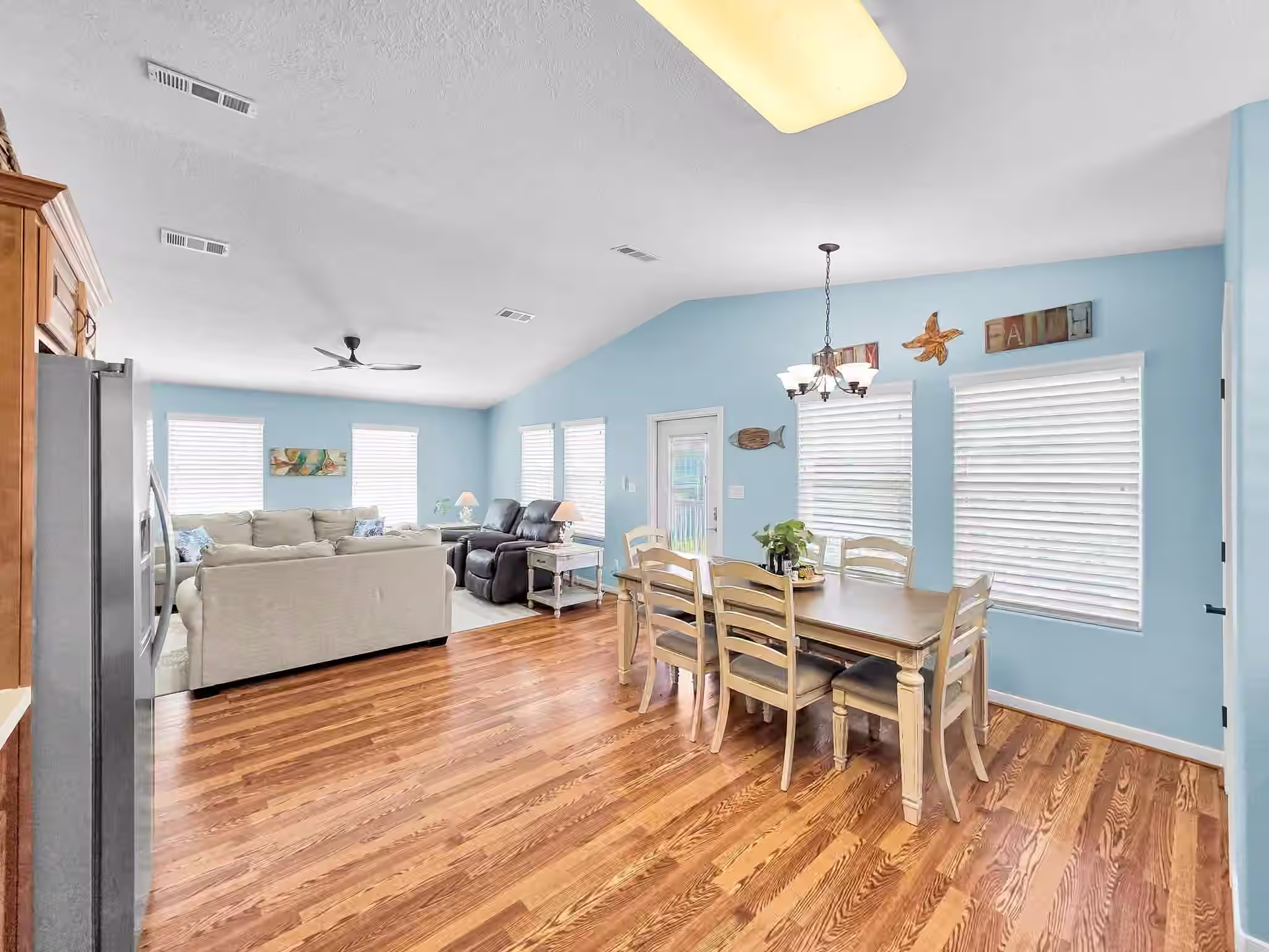 Photo 6 of 930 EASTVIEW, Crystal Beach, TX