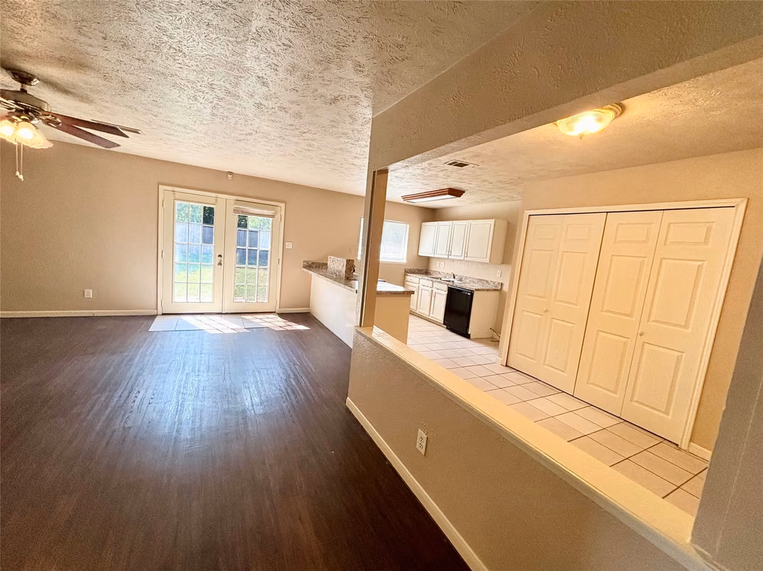Photo 5 of 17523 Fieldglen Drive, Houston, TX