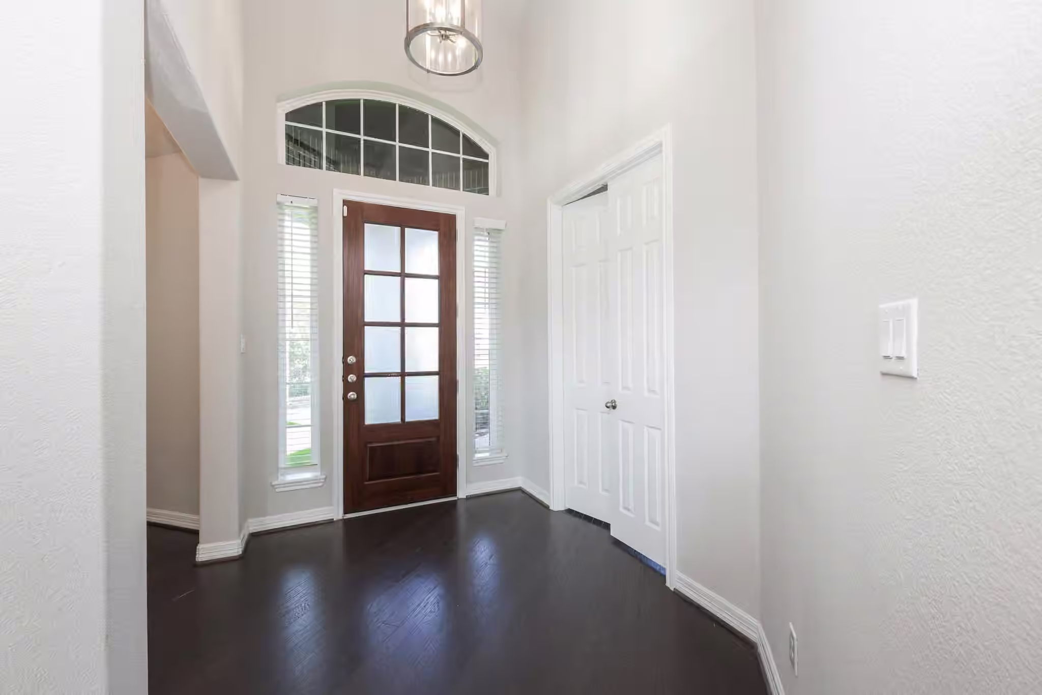Photo 4 of 2119 Stargrass Drive, Katy, TX