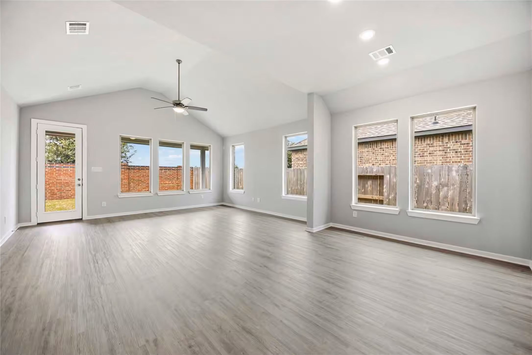 Photo 6 of 2956 Tantara Drive, Katy, TX