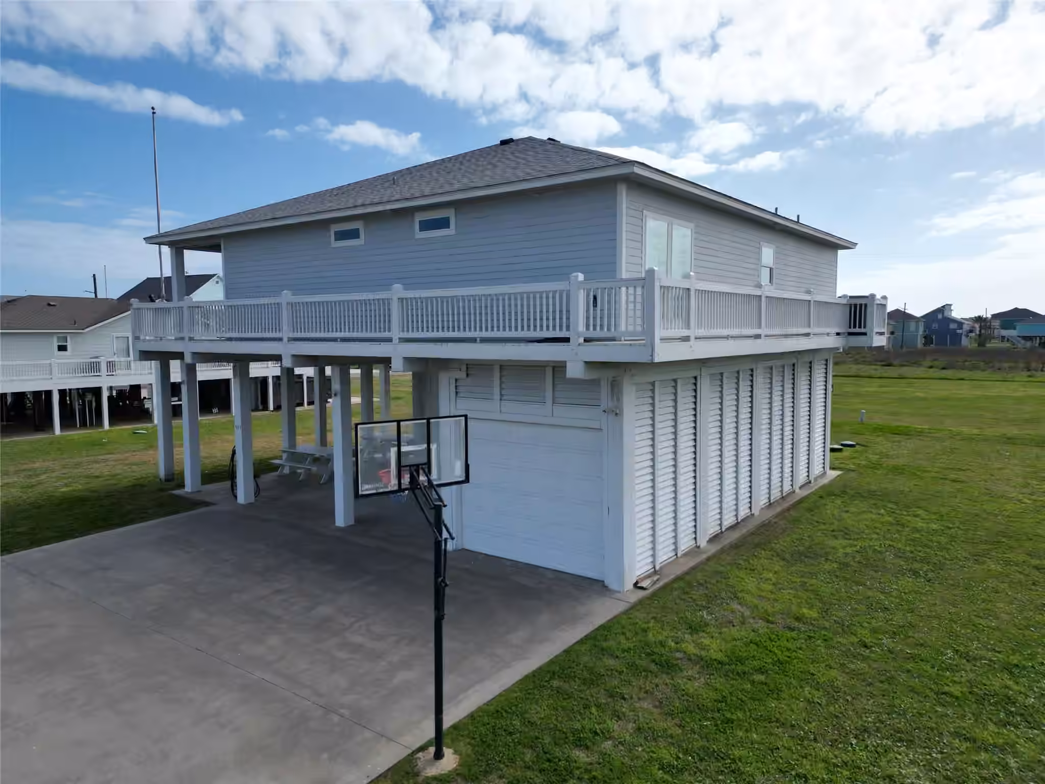 Photo 2 of 973 Sea Breeze, Crystal Beach, TX
