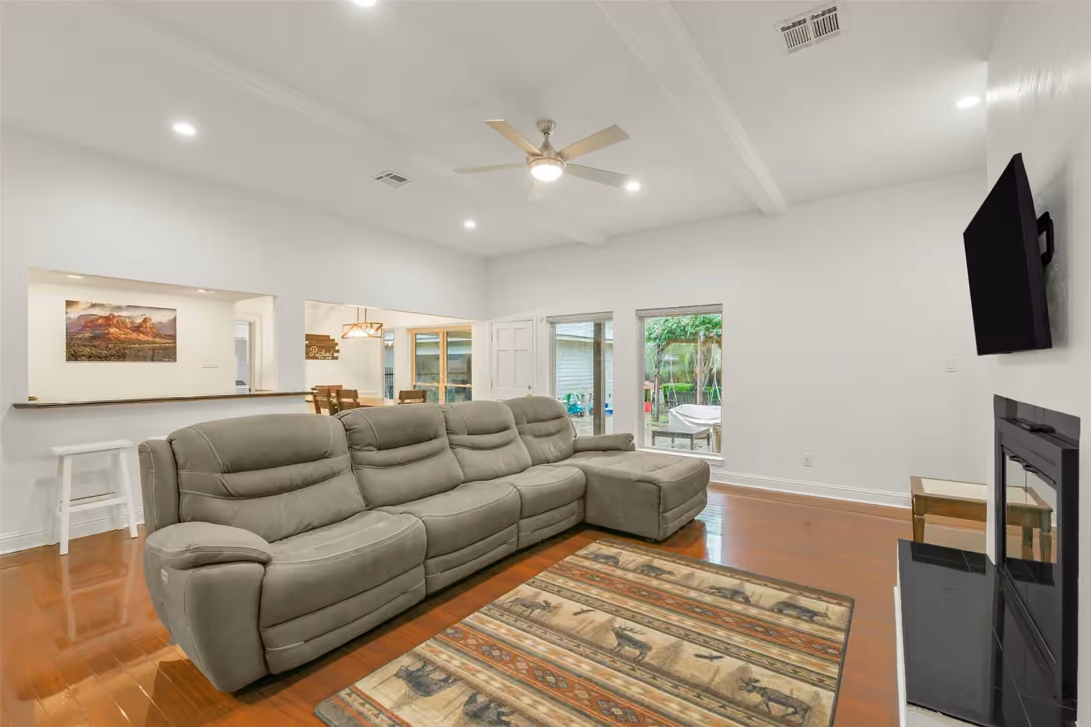 Photo 2 of 2810 Woodland Ridge Drive, Kingwood, TX