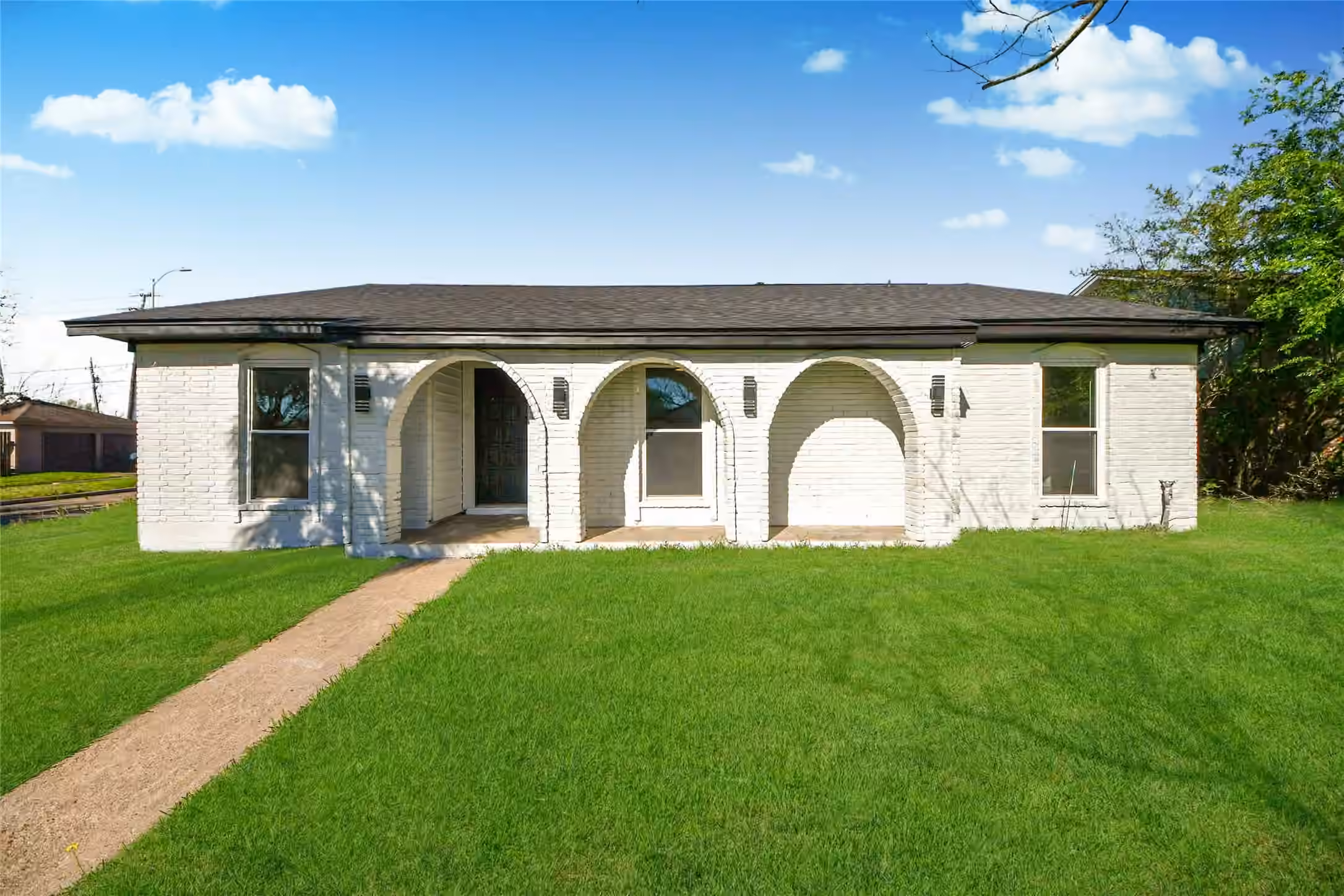 Photo 2 of 8114 Pella Drive, Houston, TX