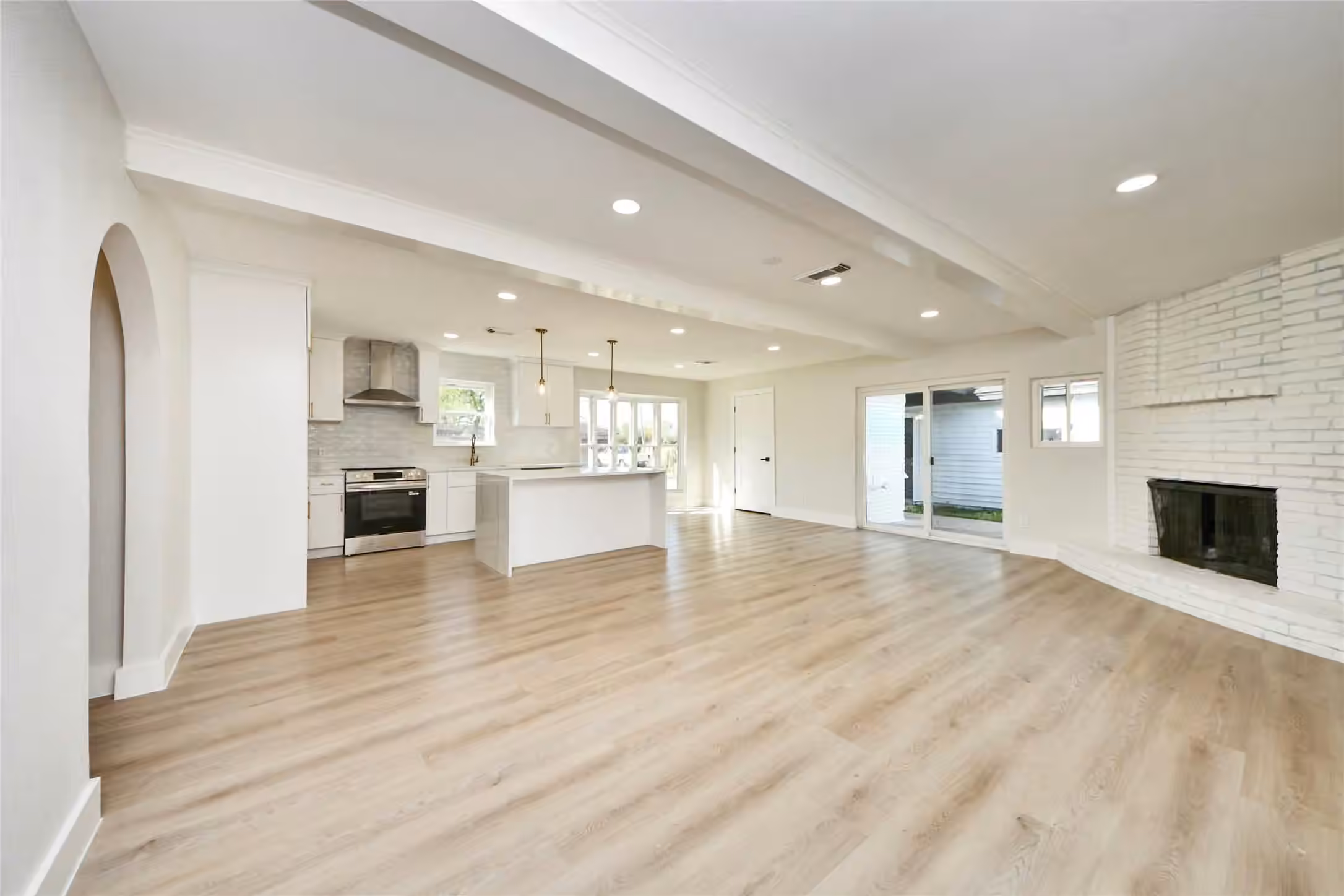 Photo 6 of 8114 Pella Drive, Houston, TX