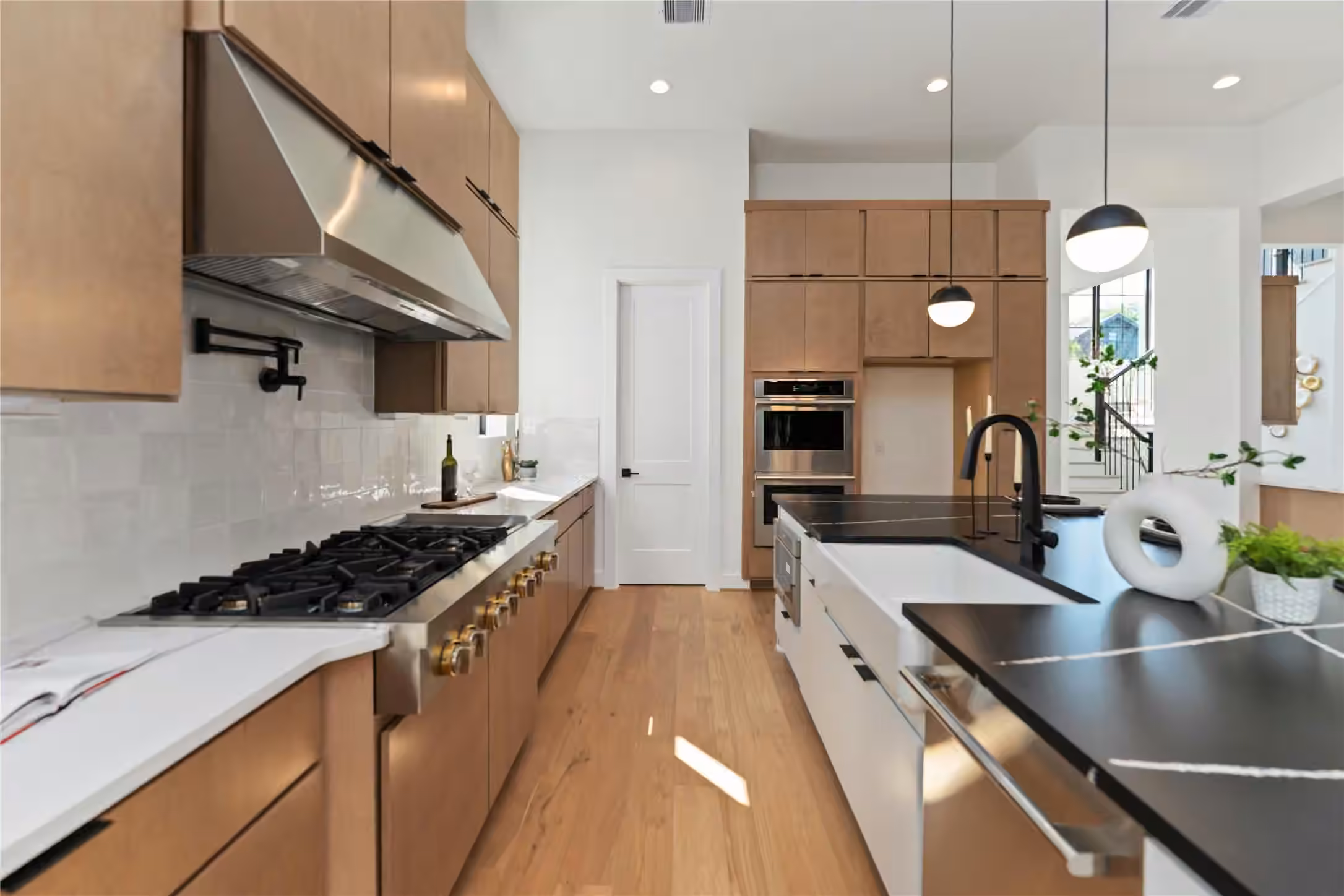 Photo 4 of 615 Wendel Street, Houston, TX