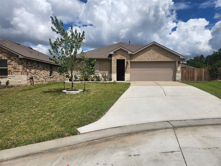 Photo 2 of 3506 Pearl Mill Lane, Conroe, TX