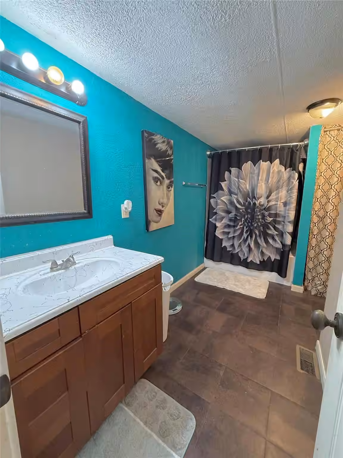 Photo 7 of 2000 W W Humble Street, Baytown, TX