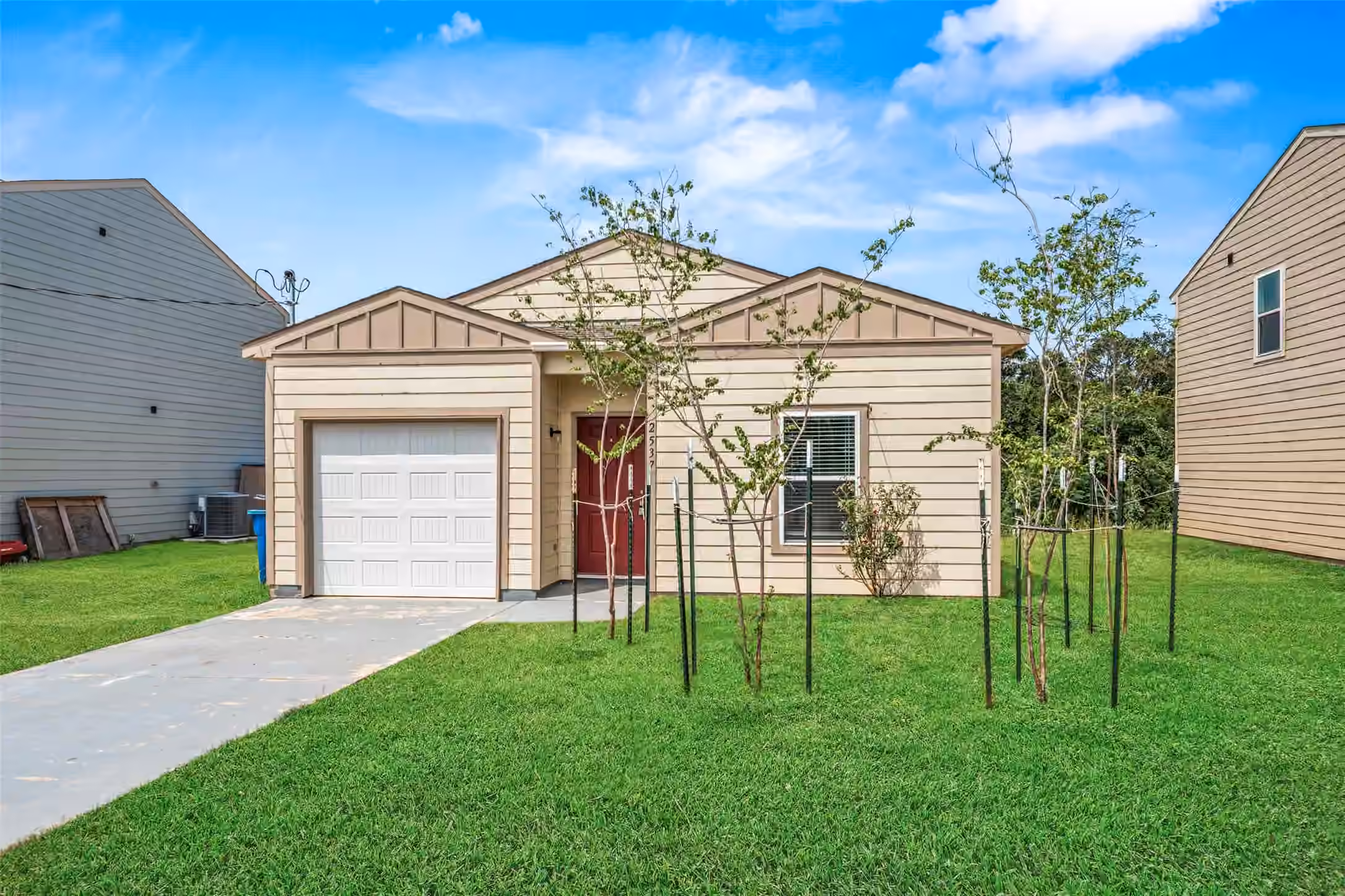 Photo 2 of 2537 18th Street, Hempstead, TX