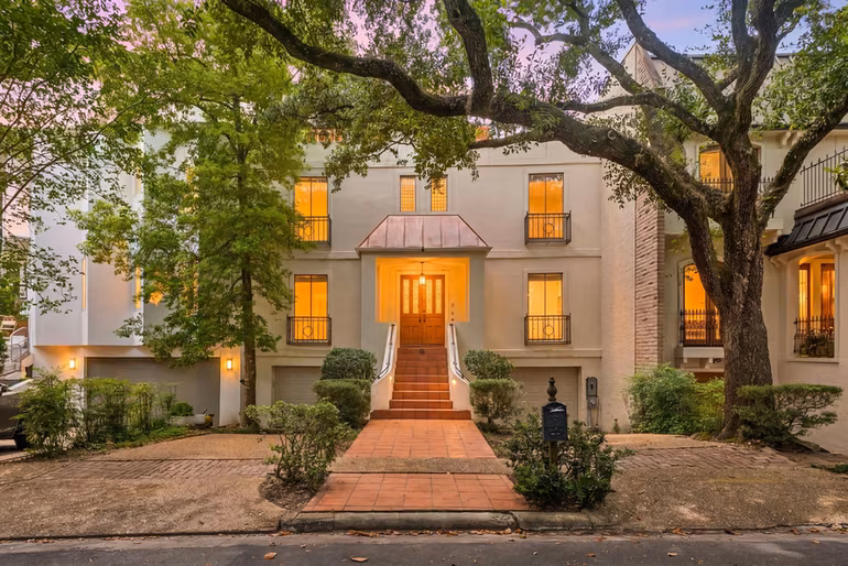Photo of 9 Farther Point, Houston, TX